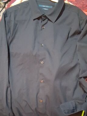 Perry ellis stretch sz XL